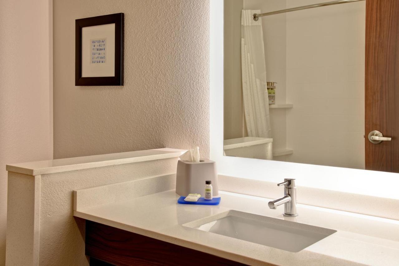 Holiday Inn Express & Suites - Ottawa By Ihg Extérieur photo