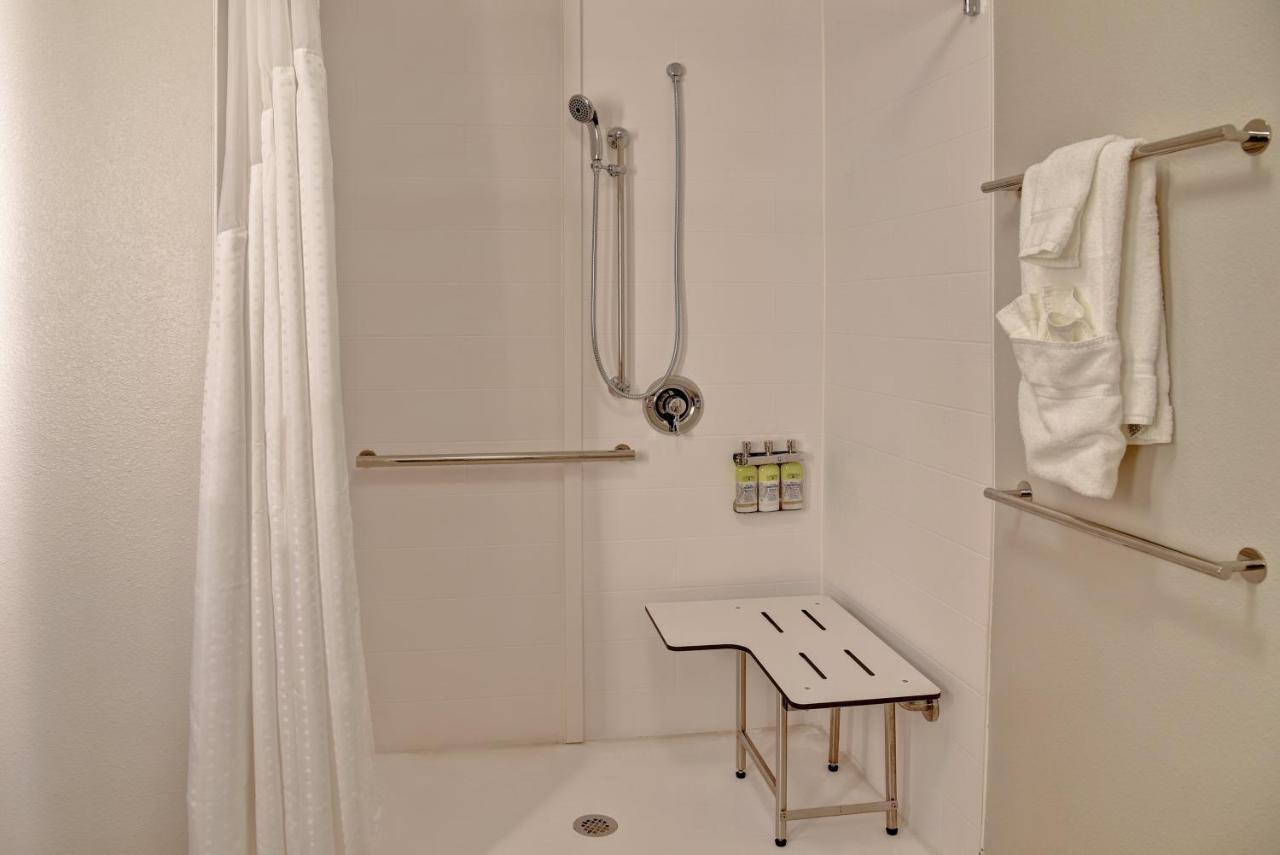 Holiday Inn Express & Suites - Ottawa By Ihg Extérieur photo